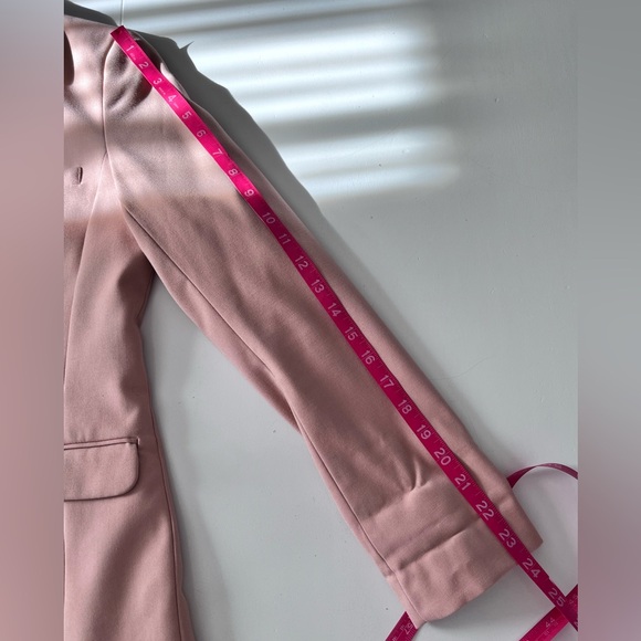 H&M | 4 | Fitted Blazer - Picture 15 of 15